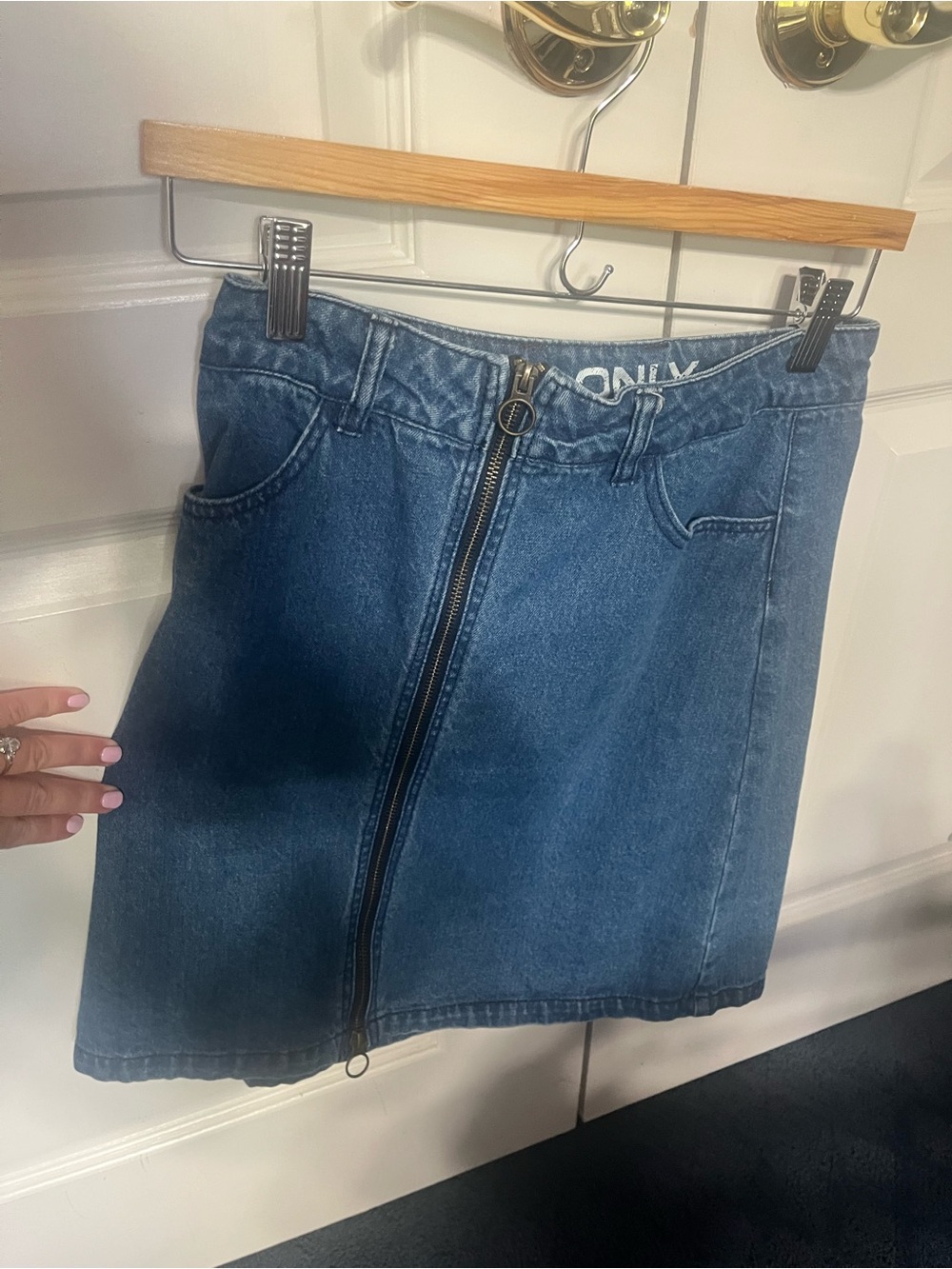 ONLY Dark Blue Front-Zip Denim Mini Skirt